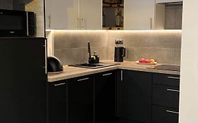 “Apartcalm - Like At Home” - Close To Subway